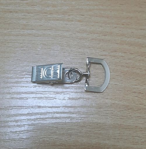 Клипса для бейджа с верхним креплением, 15 мм